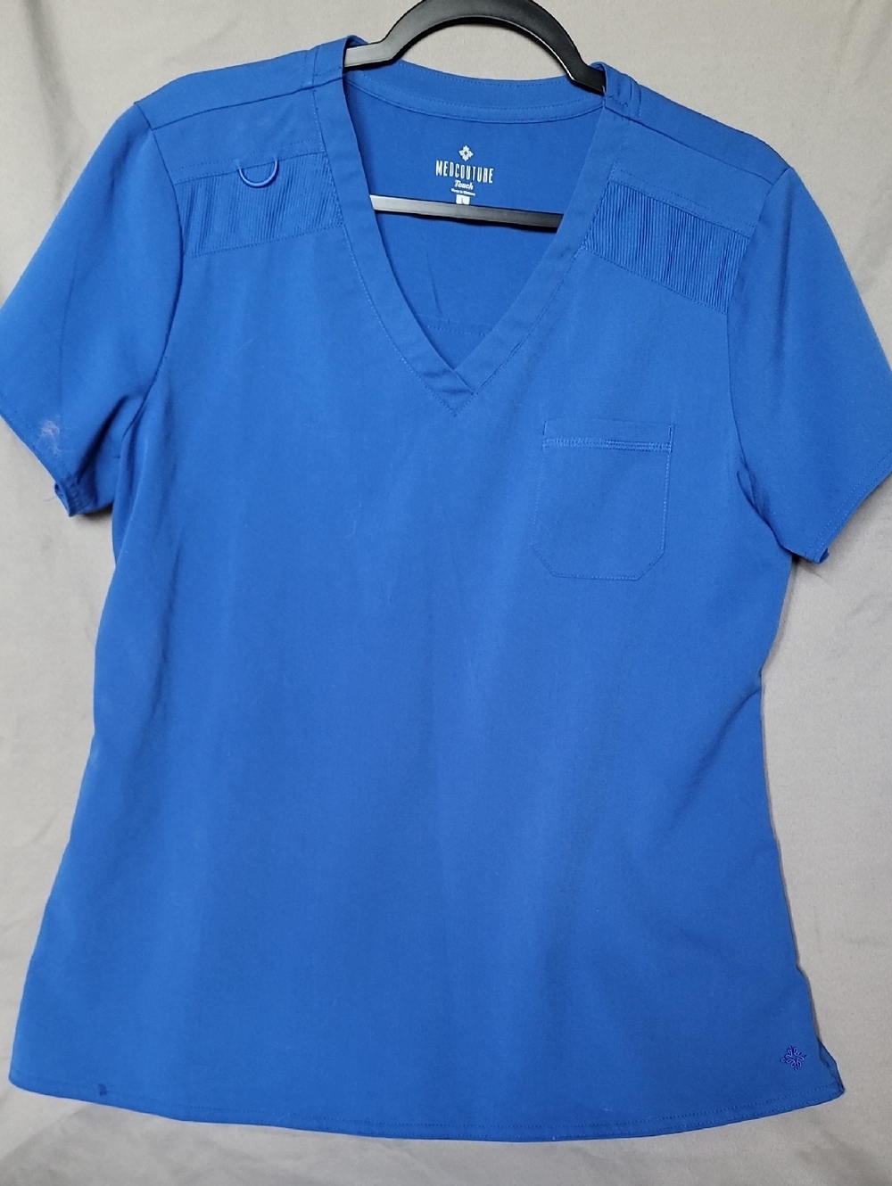 Med Couture Royal Blue V-Neck Short Sleeve Scrub Top Large